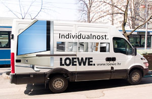 Loewe individualnost na prikladnom velikom formatu i u pokretu.