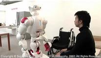 Robot Twendy-one razvijen je na Sveuilitu Waseda u Tokiju pomae hendikepiranim u kolicima 
